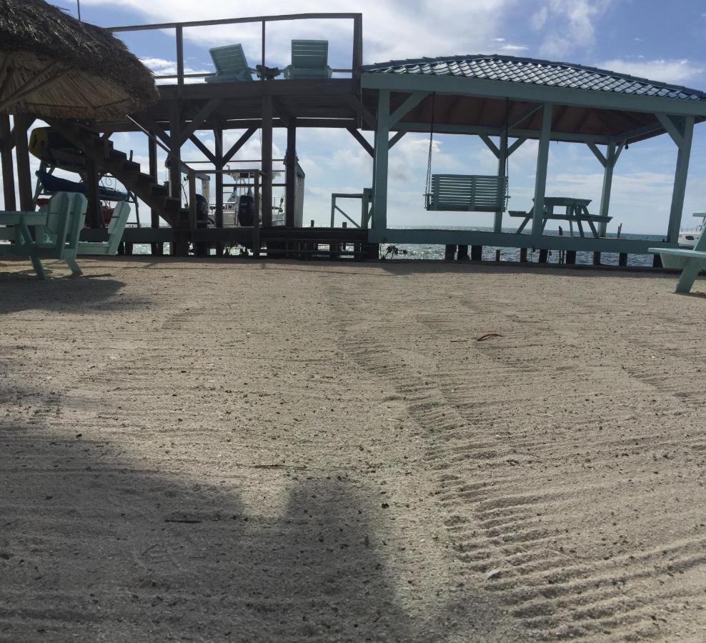 Pura Vida Inn Caye Caulker Buitenkant foto
