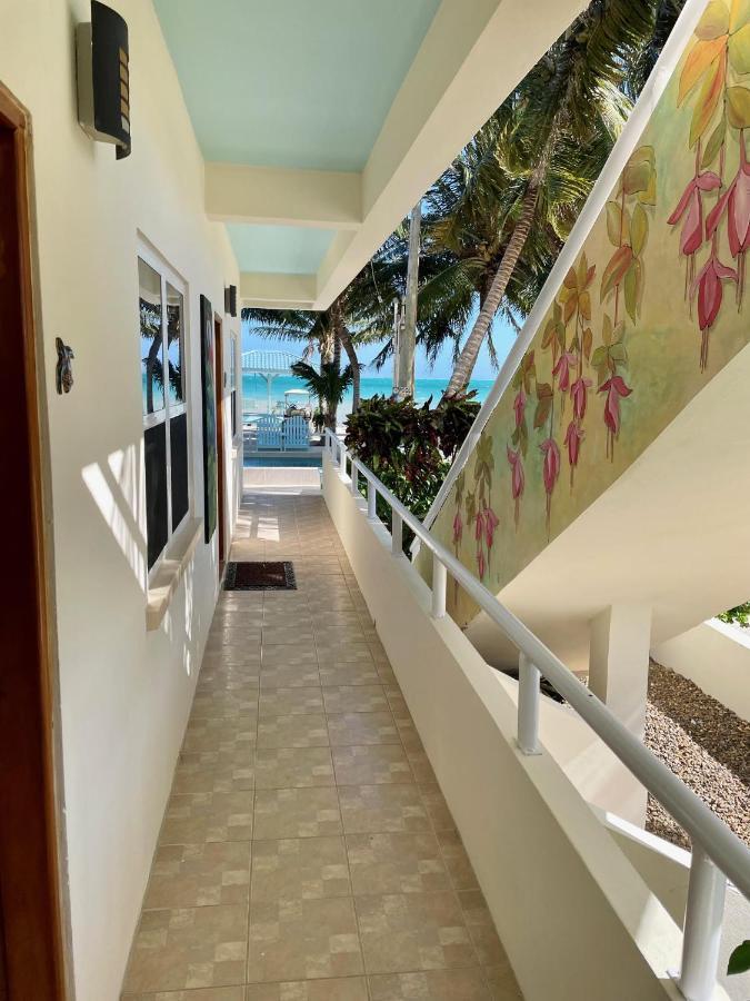 Pura Vida Inn Caye Caulker Buitenkant foto